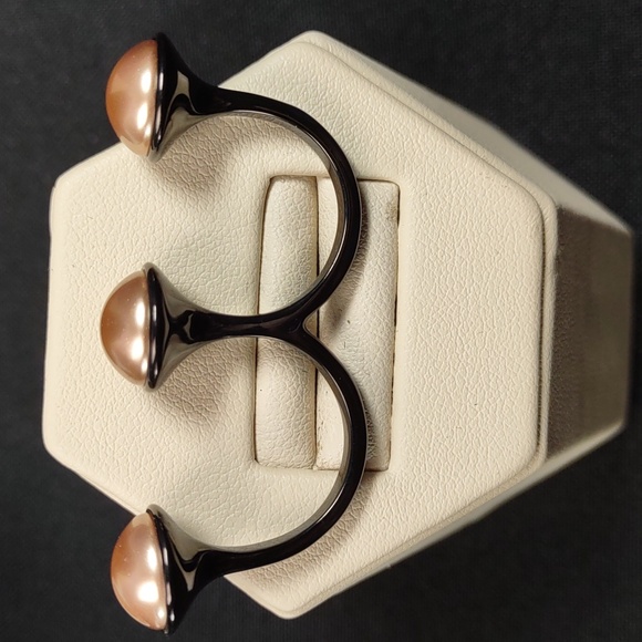 2 Finger Cuff Ring w/3 Golden Pearls - Picture 3 of 5